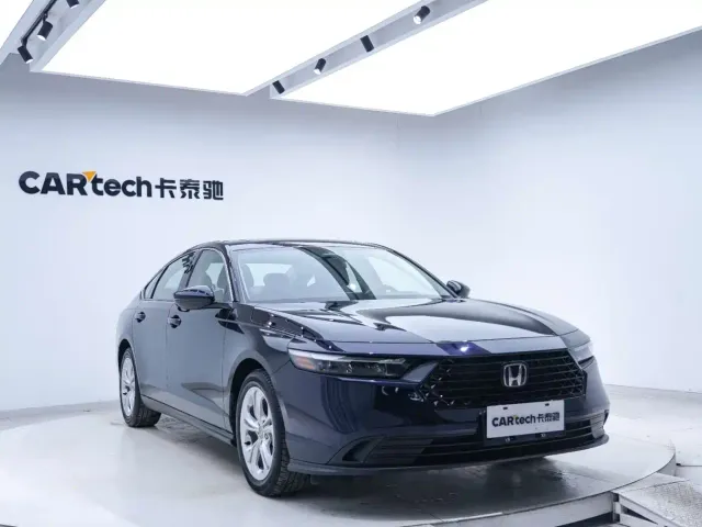 Honda Accord — Фото автомобиля 9