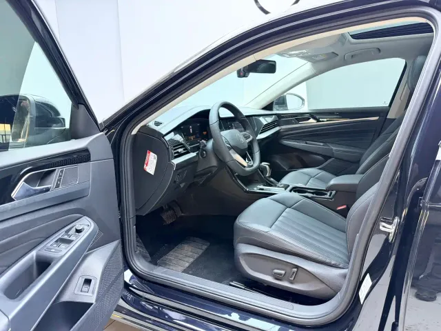 Volkswagen Passat — Фото автомобиля 21