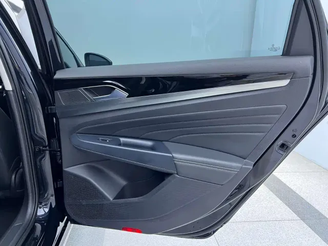 Volkswagen Passat — Фото автомобиля 13