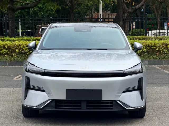 Geely Galaxy L6 — Фото автомобиля 2