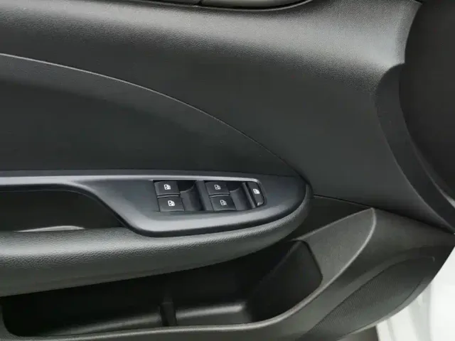Buick Excelle — Фото автомобиля 9