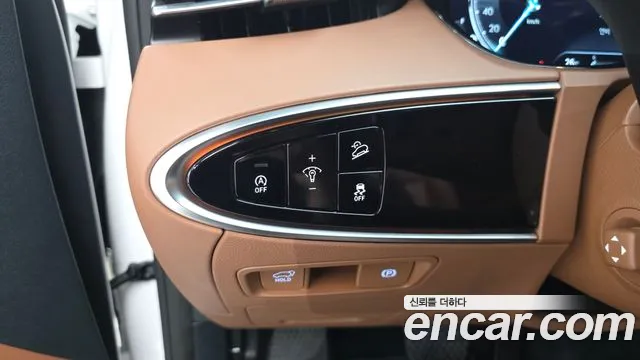 Genesis GV70 2.5T Бензин AWD — Фото автомобиля 18