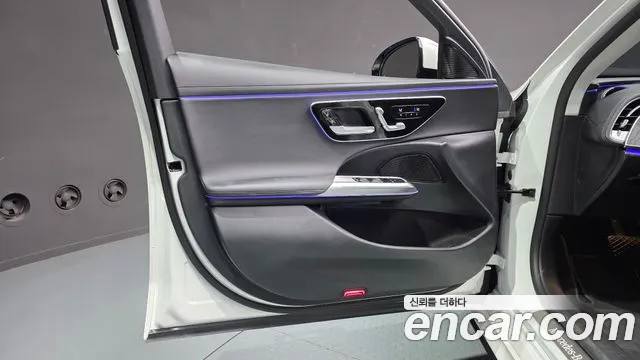 Mercedes-Benz E-Class — Фото автомобиля 21