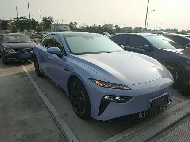 Dongfeng eπ 007 — Фото автомобиля 3