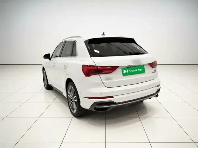 Audi Q3 — Фото автомобиля 4