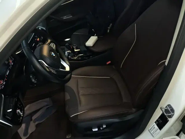 BMW 5 Series — Фото автомобиля 14