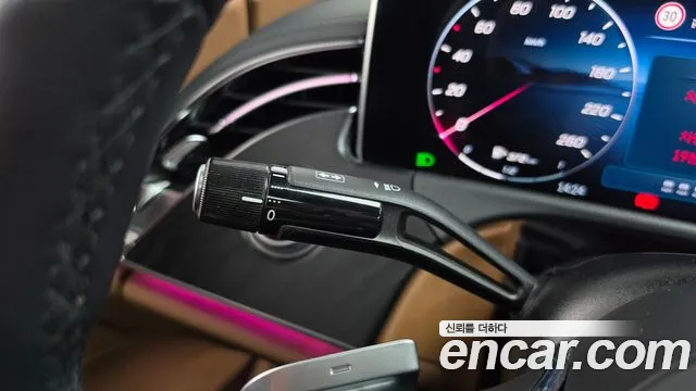 Mercedes-Benz E-Class — Фото автомобиля 19