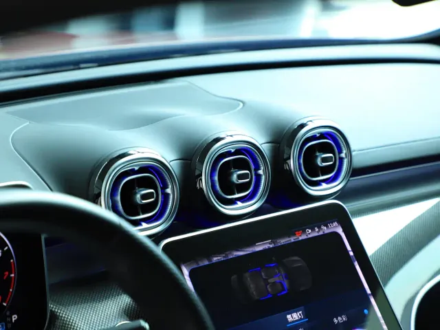 Mercedes-Benz C-Class — Фото автомобиля 13