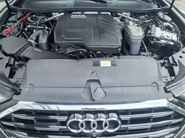Audi A6L — Фото автомобиля 9