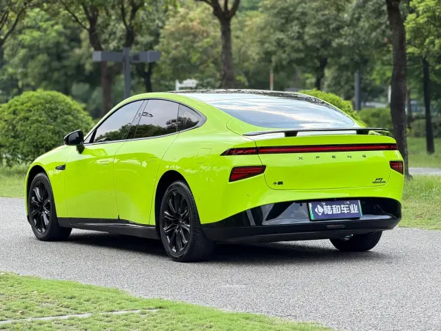 Xpeng P7 — Фото автомобиля 7