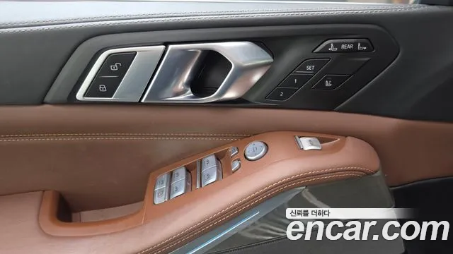 BMW X7 — Фото автомобиля 12