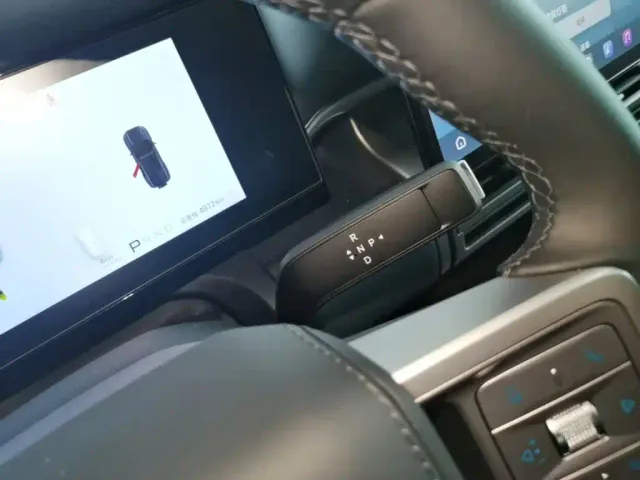 BYD FangChengBao Titanium 7 — Фото автомобиля 13