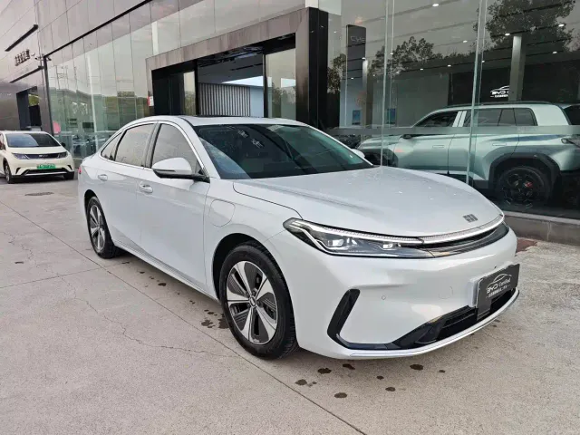 Geely Galaxy A7 EV — Фото автомобиля 3