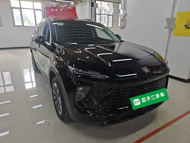 Buick Envision Plus — Фото автомобиля 3