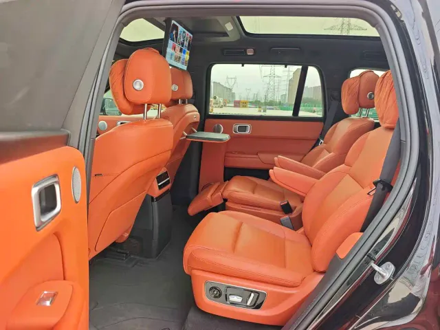 Li Auto L9 — Фото автомобиля 7