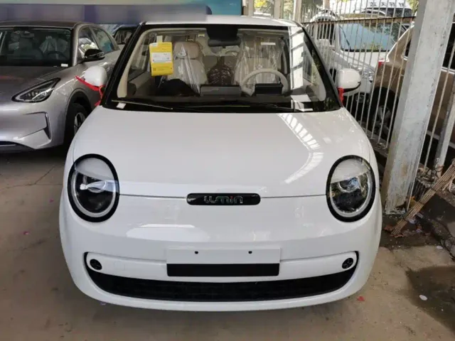 Changan Lumin — Фото автомобиля 2