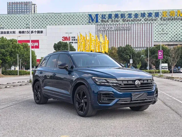 Volkswagen Touareg — Фото автомобиля 3