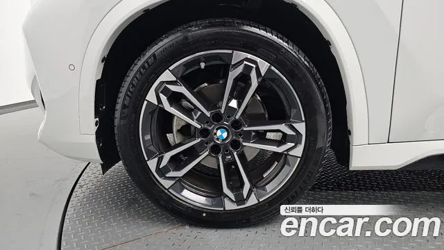 BMW X1 sDrive 20i M Sport — Фото автомобиля 5