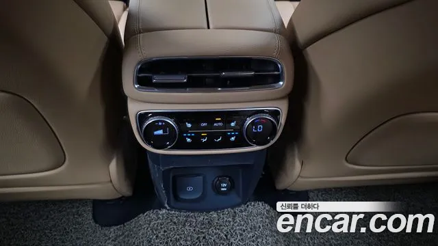 Genesis GV80 2.5T Бензин AWD — Фото автомобиля 19