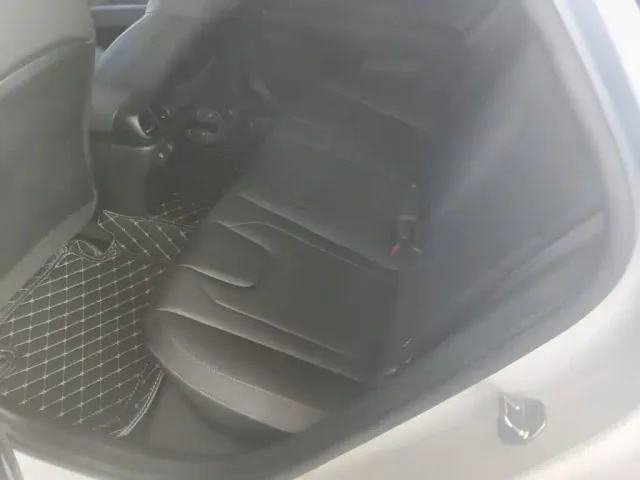Hyundai Elantra — Фото автомобиля 16