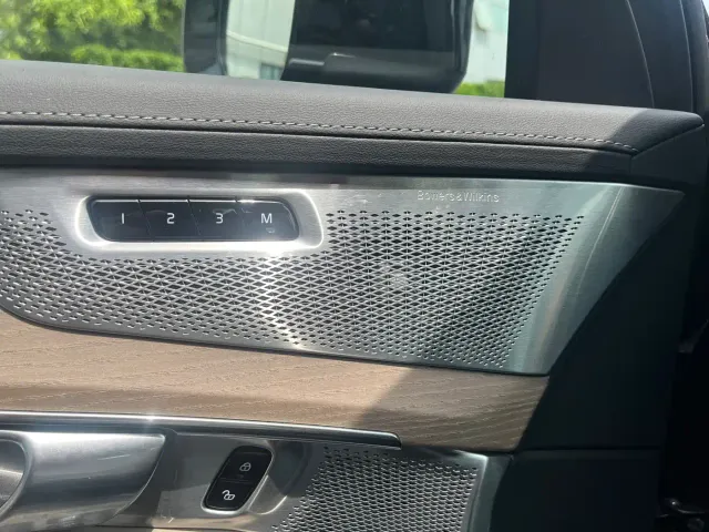 Volvo XC90 — Фото автомобиля 15