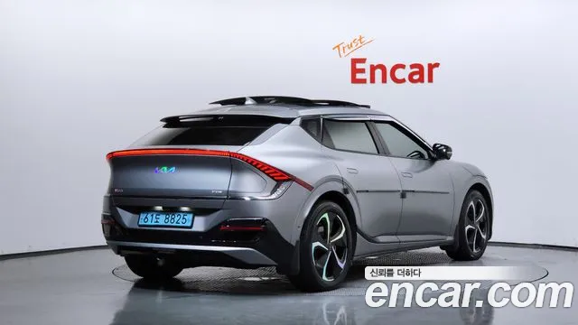 Kia EV6 — Фото автомобиля 2