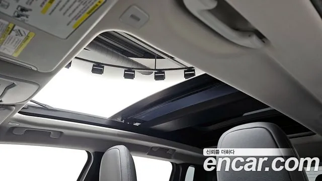 Jeep Renegade — Фото автомобиля 19