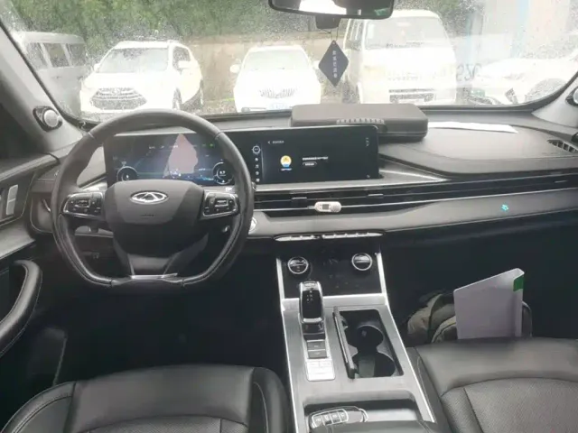 Chery Tiggo 8 — Фото автомобиля 9