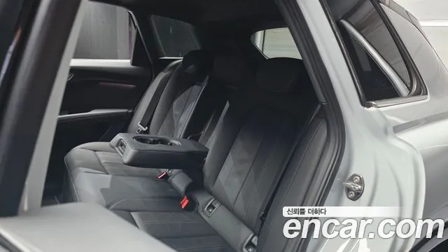 Audi Q4 e-tron F4 — Фото автомобиля 18