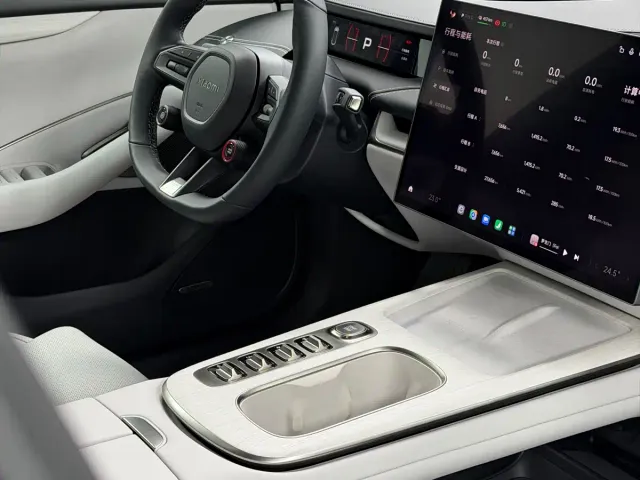 Xiaomi SU7 — Фото автомобиля 18