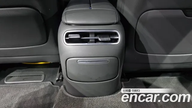 Genesis G90 Бензин 3.5 турбо AWD — Фото автомобиля 22