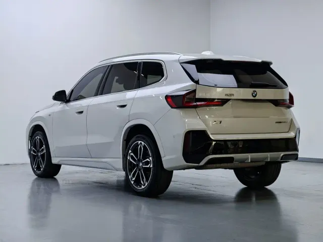 BMW X1 — Фото автомобиля 15