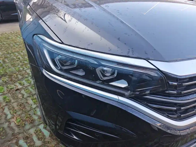 Volkswagen Passat — Фото автомобиля 10