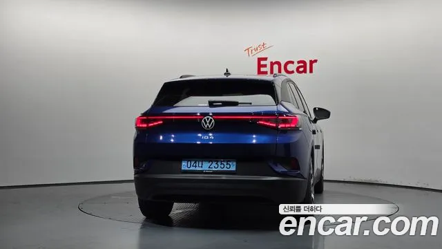 Volkswagen ID.4 — Фото автомобиля 4