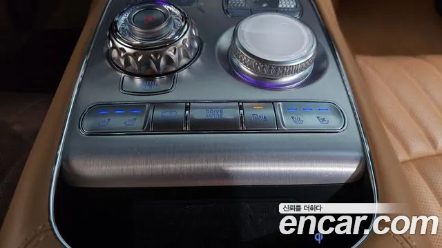 Genesis G90 Бензин 3.5 турбо AWD — Фото автомобиля 19
