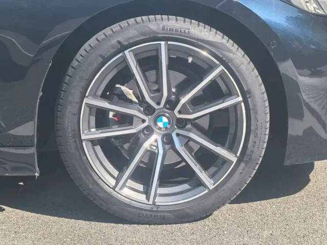 BMW 3 Series — Фото автомобиля 5