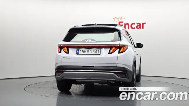 Hyundai Tucson — Фото автомобиля 3