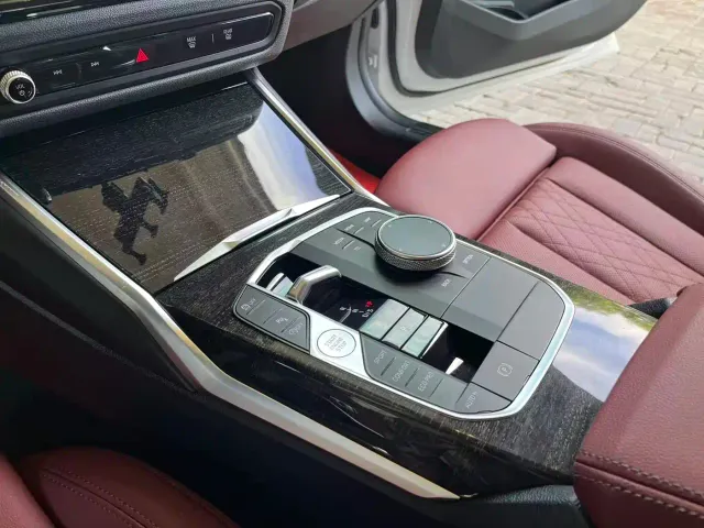 BMW 3 Series — Фото автомобиля 12