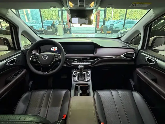 GAC Trumpchi M6 — Фото автомобиля 10