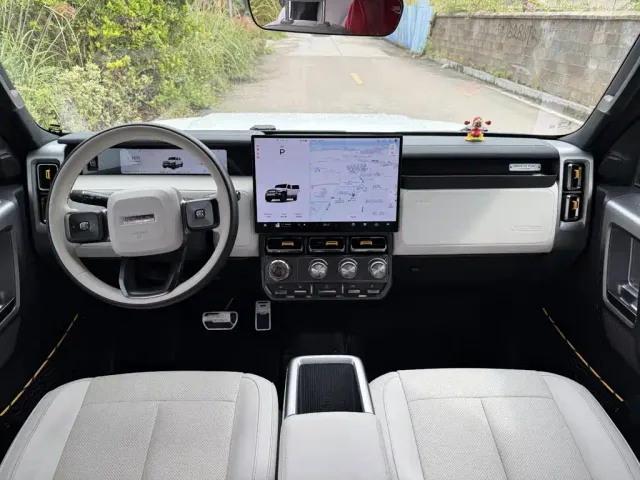 iCAR V23 — Фото автомобиля 7