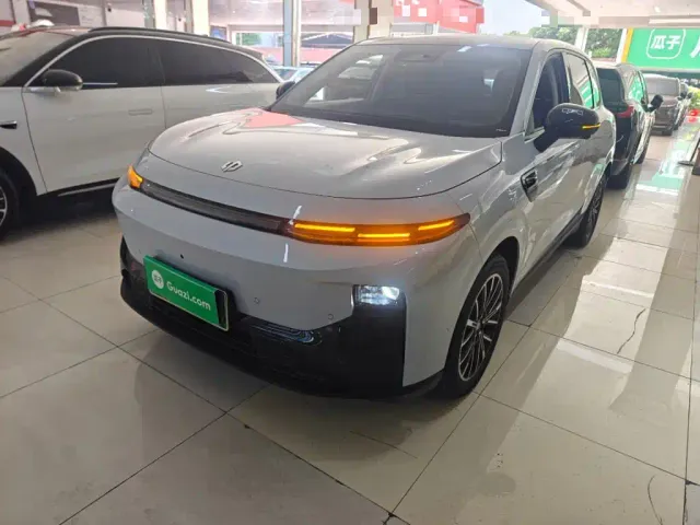 Фотография автомобиля — Leapmotor B10