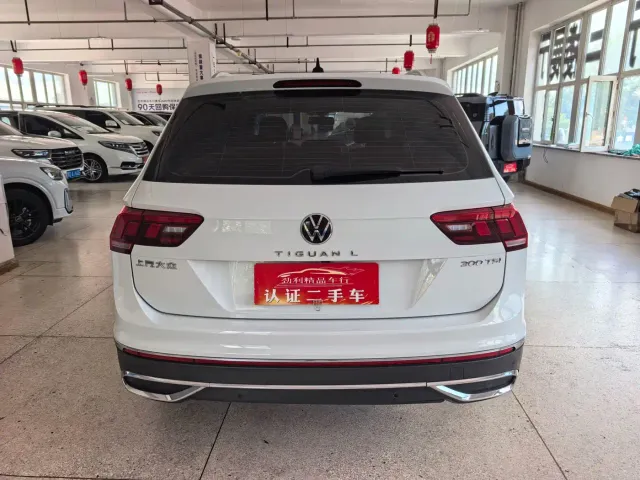 Volkswagen Tiguan L — Фото автомобиля 5