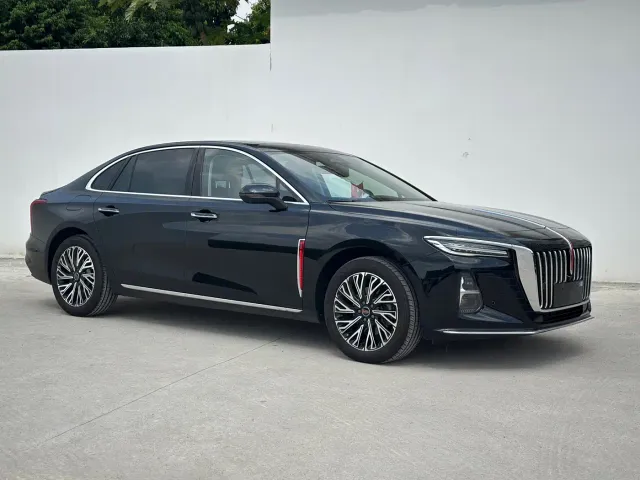 Hongqi H5 — Фото автомобиля 3