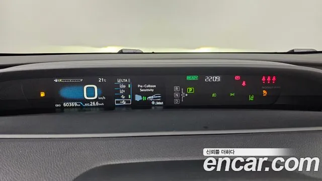 Toyota Prius — Фото автомобиля 8