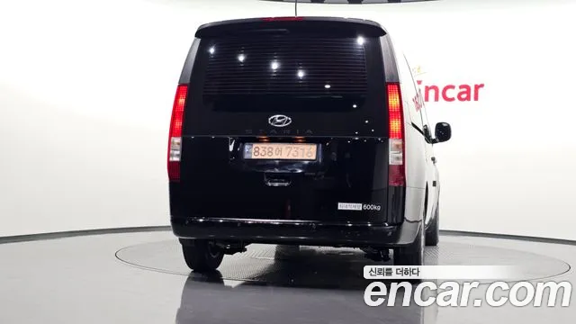 Hyundai Staria — Фото автомобиля 3
