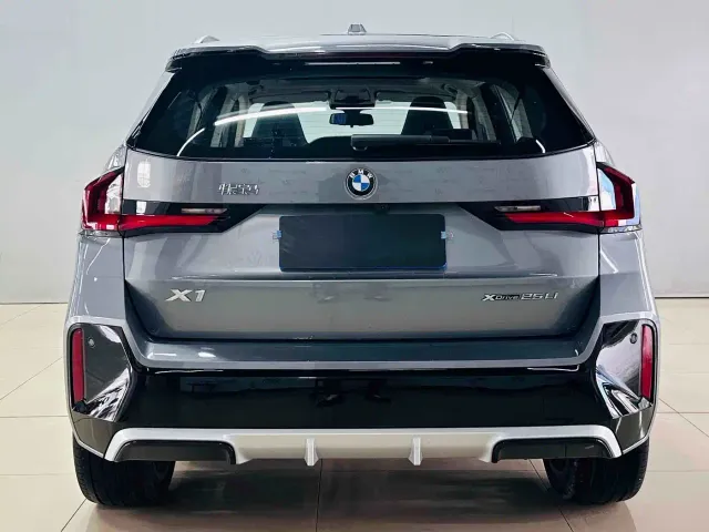 BMW X1 — Фото автомобиля 7