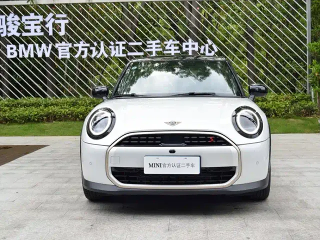 MINI Hatch — Фото автомобиля 5