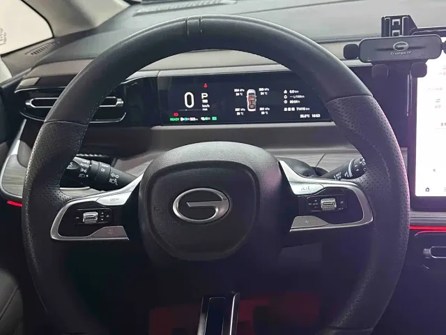 GAC Trumpchi E8 — Фото автомобиля 15