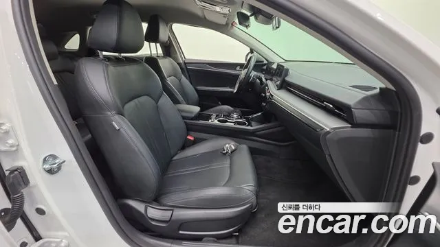 Kia K5 Новый K5 3 поколение 2.0 LPi(Для проката) — Фото автомобиля 8