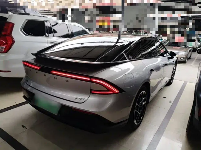 Xpeng P7+ — Фото автомобиля 6